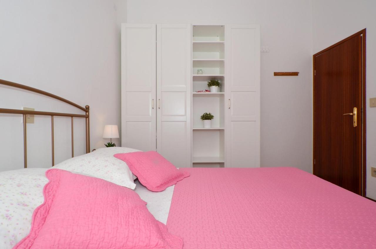 Apartmani Basic 1 Split Dış mekan fotoğraf